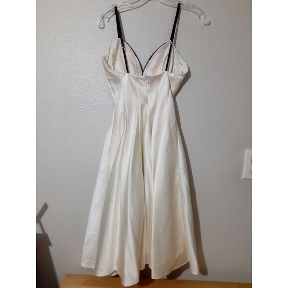 Dresses.com by Odette Christiane Happy Go Lovely Ivory Cocktail Dress Size 2 - Picture 4 of 10